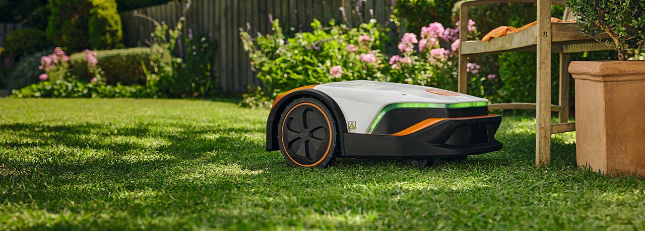 Stihl iMow -robottiruohonleikkurit Stihl iMow -robottiruohonleikkurit