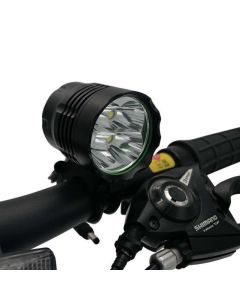 Halo Omega Akkuvalo 2500 LM