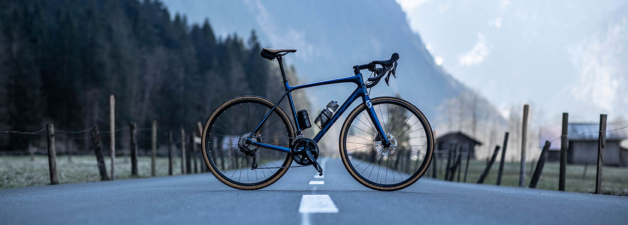 Gravel- ja maantiepyörät